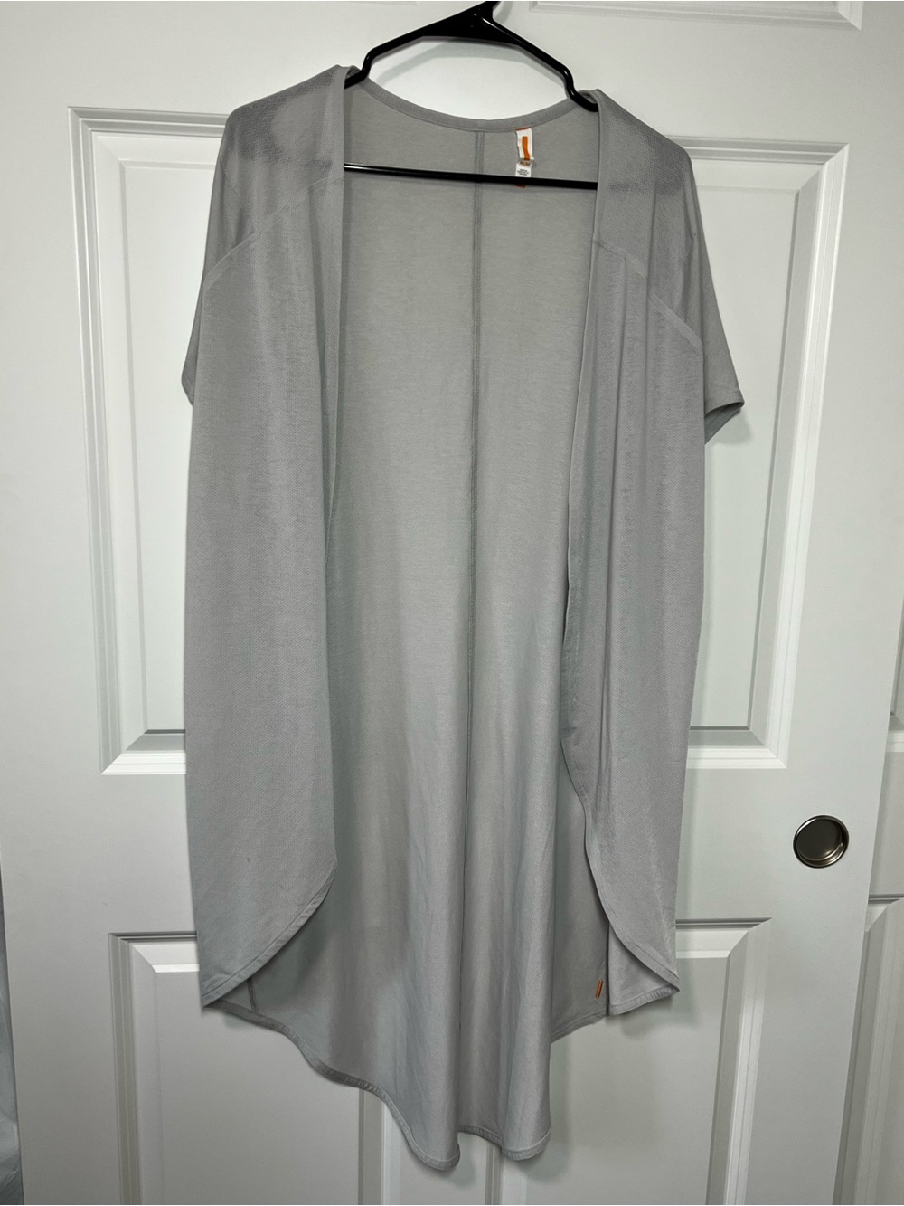 Lucy Lightweight Breathable Post Workout Light Gray Open-Front Long Cardigan Med